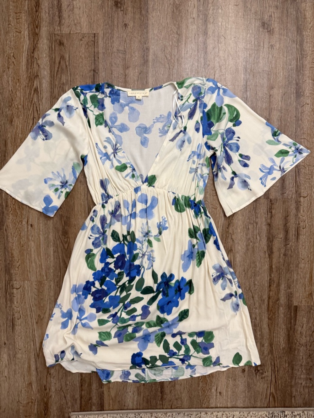 Lovestitch • Blue Hawaiian Resort Dress - Picture 3 of 12